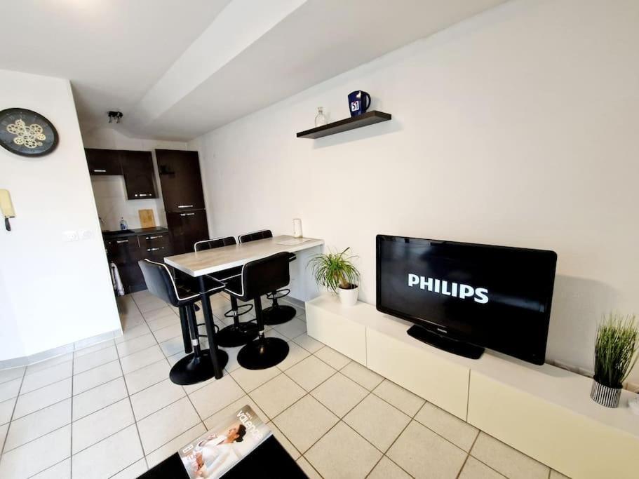 Agreable Appartement T2 Centre Ville Valence  Exterior photo
